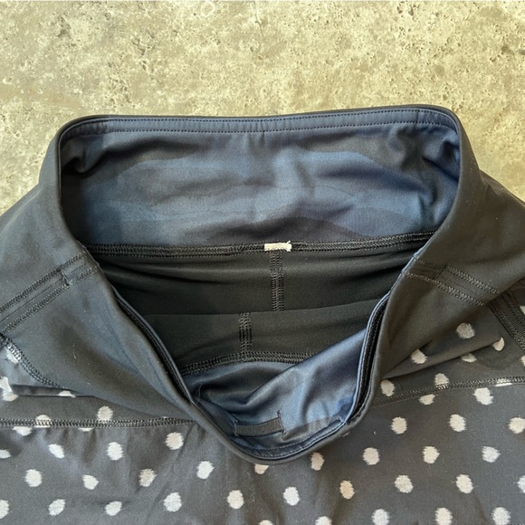 LULULEMON Pace Rival Skirt II (Tall) 4-way Stretch, Black + Gray Polkadot, 2 - Picture 6 of 13